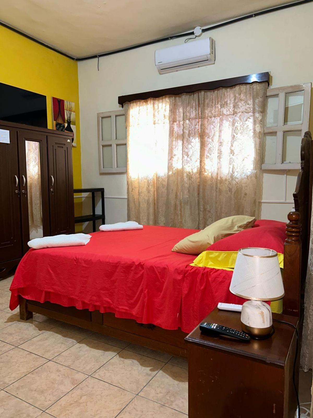 Casa Maya Itza Flores Extérieur photo