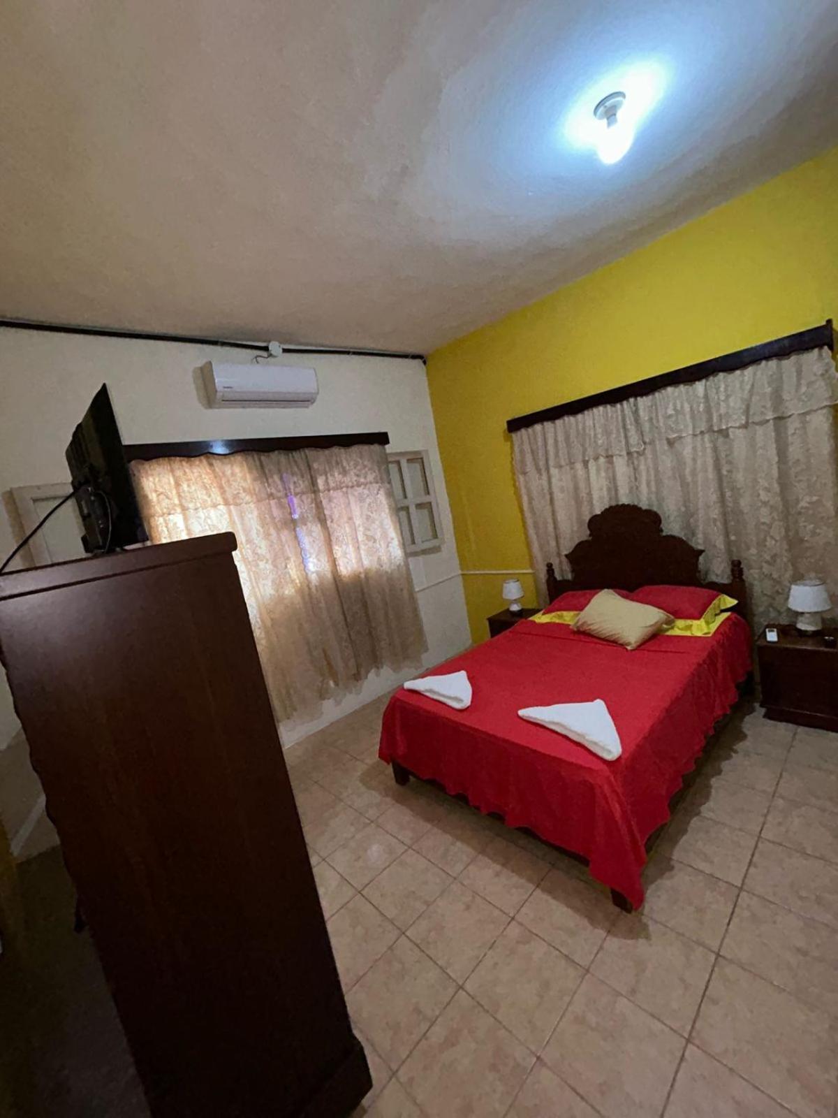 Casa Maya Itza Flores Extérieur photo