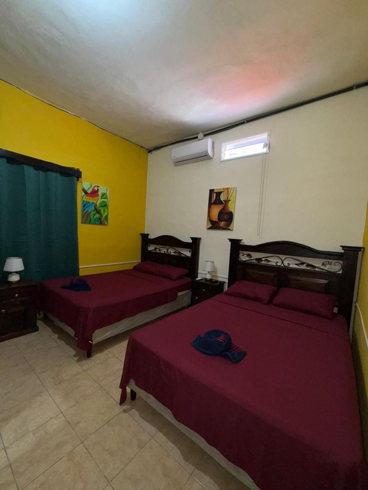Casa Maya Itza Flores Extérieur photo