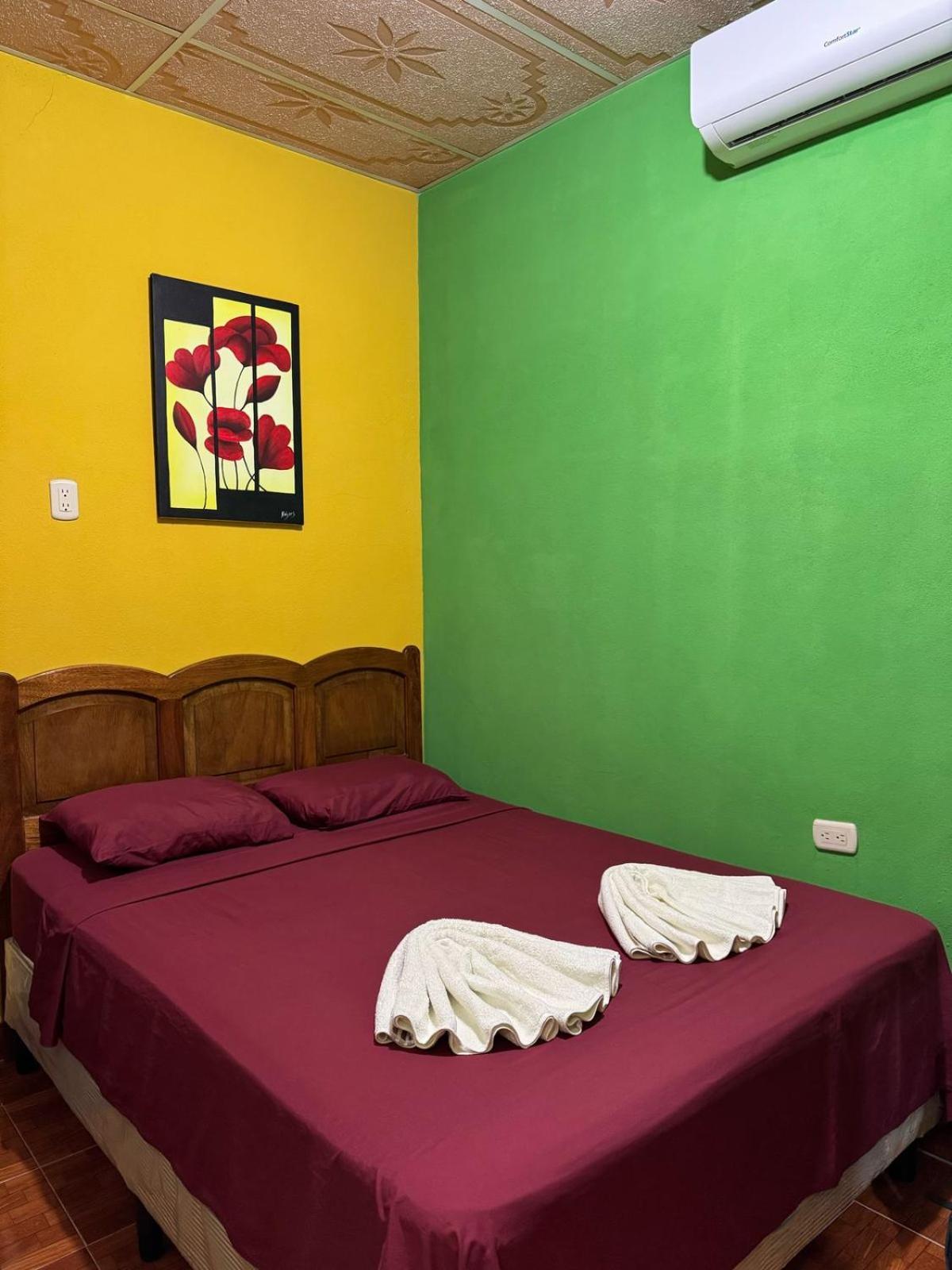 Casa Maya Itza Flores Extérieur photo