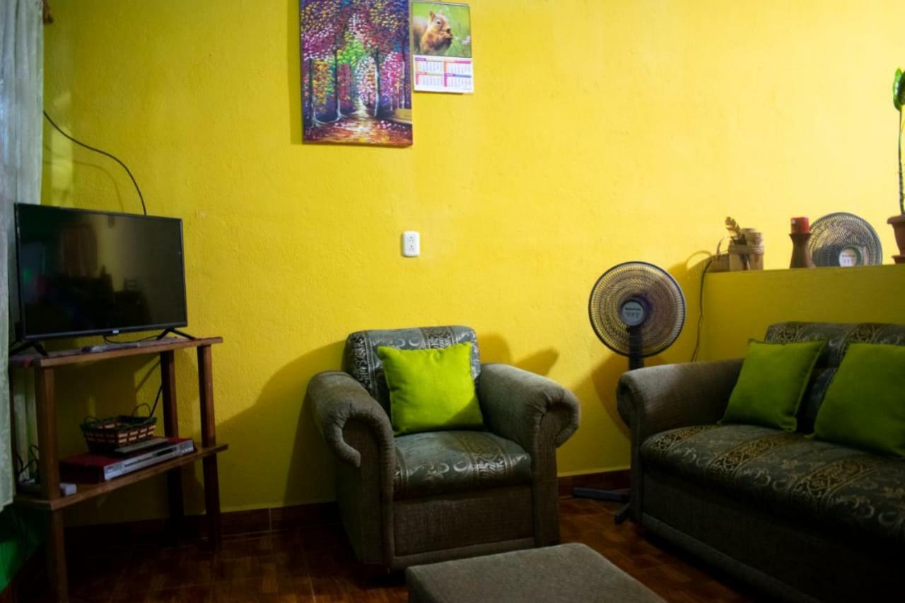 Casa Maya Itza Flores Extérieur photo