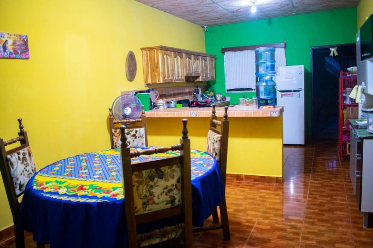 Casa Maya Itza Flores Extérieur photo